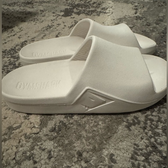 White Gymshark slides - Picture 2 of 3